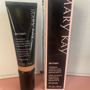 Mary Kay CC Cream in Deep